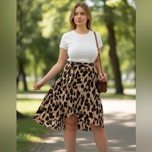 NEW•2X•Creme De La Creme Tie Waist Animal Print Wrap Skirt